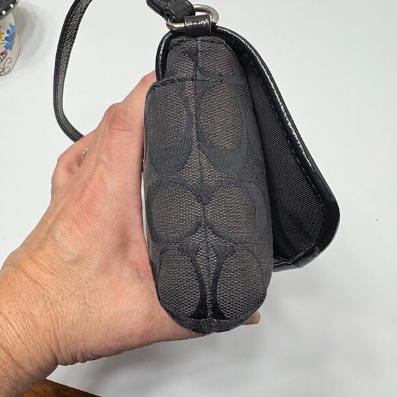 VTG Coach Signature C Blk Jacquard Small Flap Bag w Patent Trim Y2K Script Logo - Picture 7 of 13